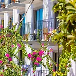 Aphrodite Guest house 4*
